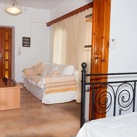 Cozy Little House In Ioulida - Kea Ferienhaus *