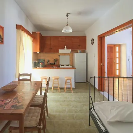 Cozy Little House In Ioulida - Kea Ferienhaus
