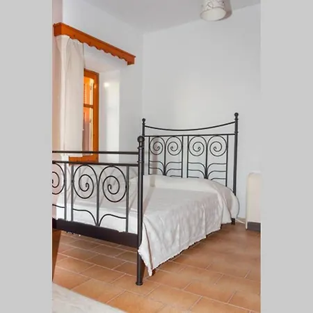 Holiday home Cozy Little House In Ioulida - Kea Ioulis
