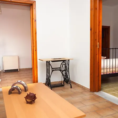 Cozy Little House In Ioulida - Kea Ioulis